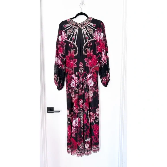 Camilla SISTERHOOD OF THE ROSE
BLOUSON SLEEVE V NECK
DRESS W LACE - Picture 9 of 9